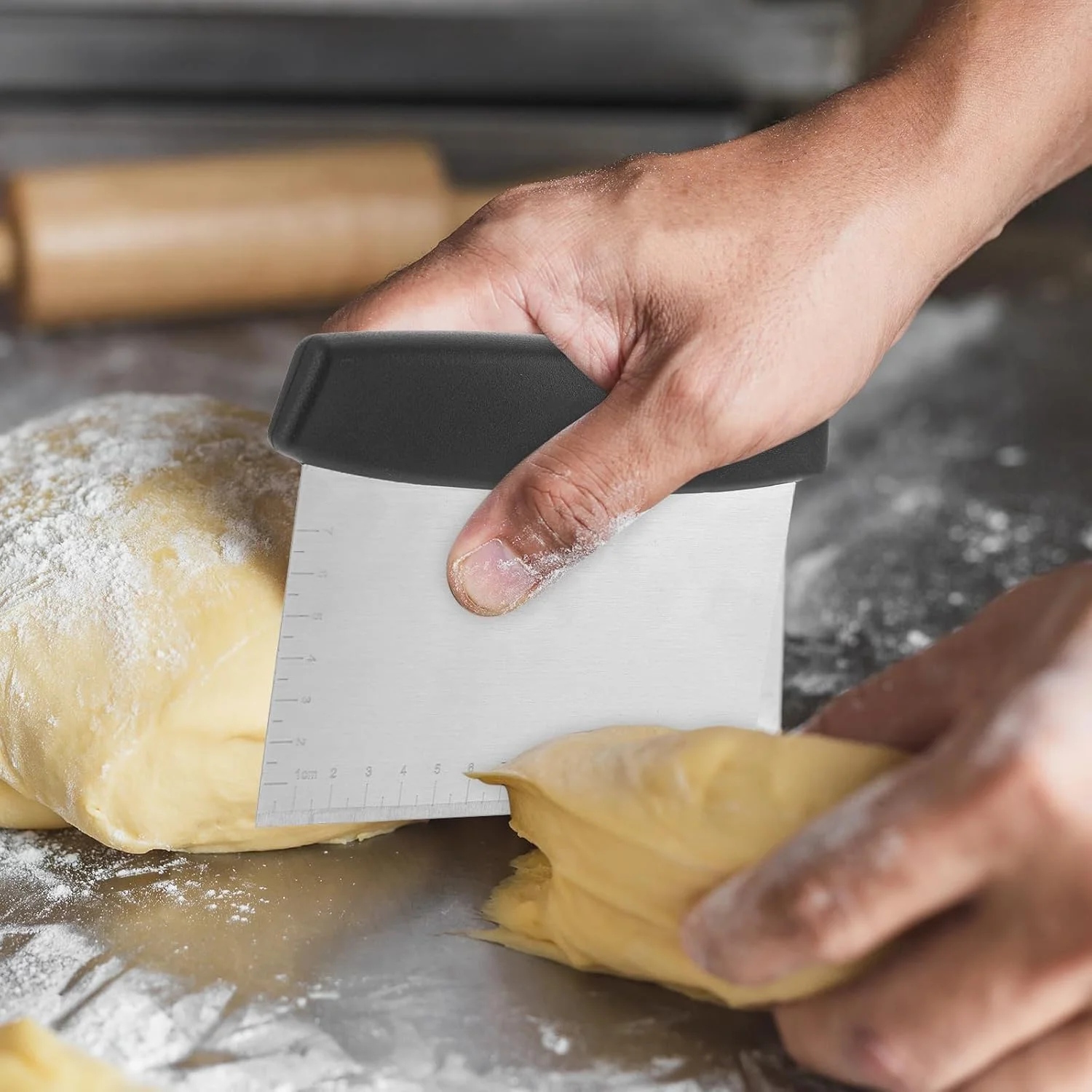 کاردک خمیر نیمکتی Lonimia، کاردک نیمکتی، کاردک خمیر، جنس استیل ضد زنگ دسته ضد لغزش ابزار نان بادوام و کاربردی قابل حمل، مناسب برای آشپزخانه و مکان های مختلف