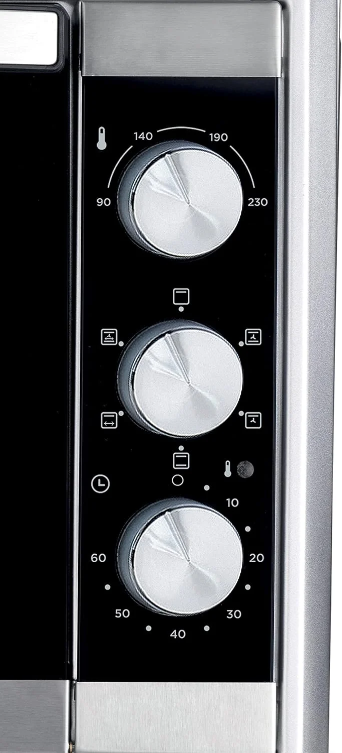 توستر آون 45 لیتری کنوود - آون توستر گریل با ظرفیت بزرگ، درب شیشه ای دوجداره، چند منظوره با جوجه گردان و عملکرد کانوکشن برای گریل کردن، تست کردن، برشته کردن، پختن و یخ زدایی مدل MOM45 نقره ای