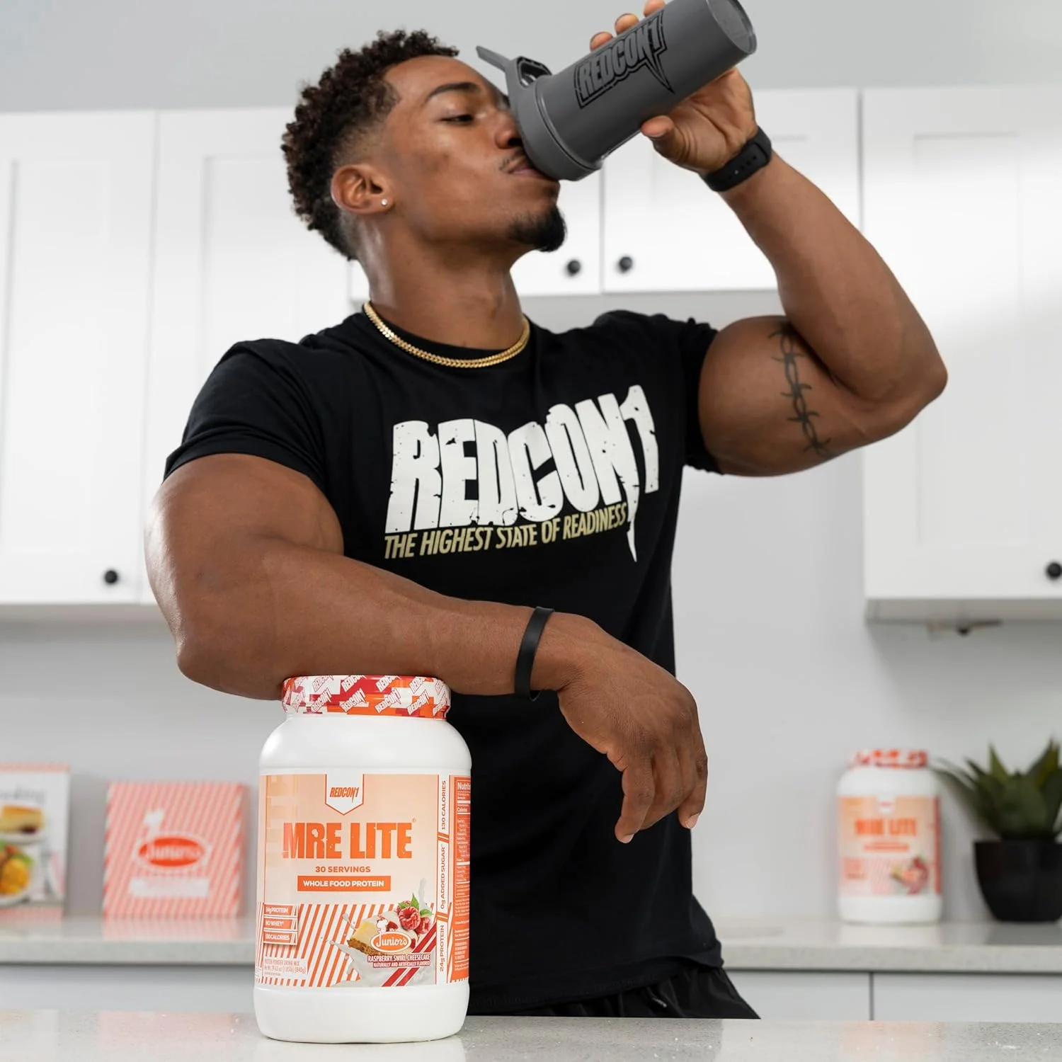 پودر پروتئین غذای کامل REDCON1 MRE Lite، جونیورز، چیزکیک تمشک - جایگزین غذای کم کربوهیدرات و بدون وی با ترکیبات پروتئین حیوانی - مکمل با قابلیت هضم آسان با روغن MCT (30 سروینگ)