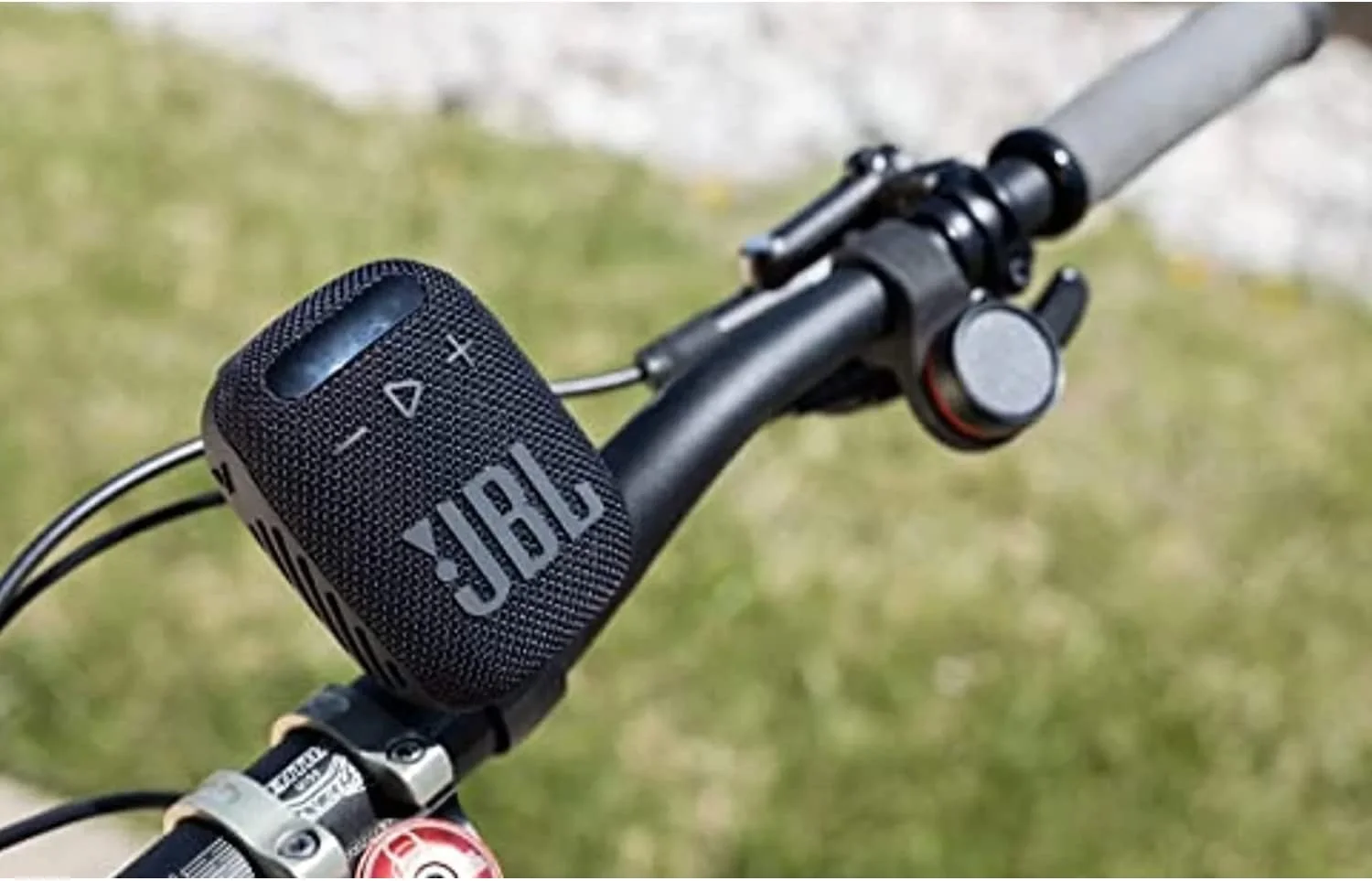 اسپیکر بلوتوثی قابل حمل JBL Wind 3S اسپیکر بلوتوثی قابل حمل JBL Wind 3S