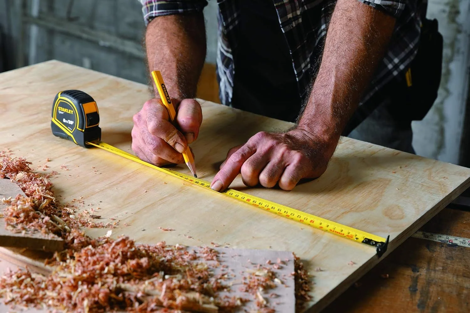 متر نواری کوتاه استنلی تایلون 8 متر / 26 فوت x 25 میلی متر، زرد/مشکی - STHT36195