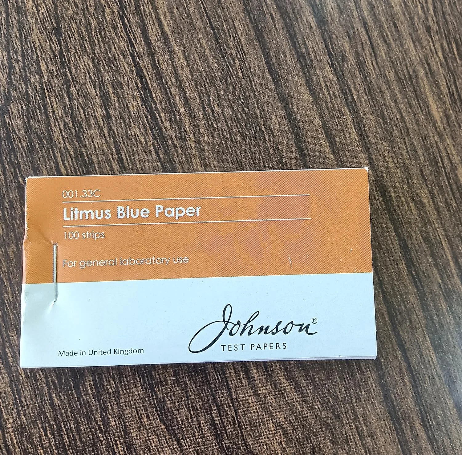 کاغذ لیتموس آبی جانسون، 001.33C، pH 7، 100 عدد در بسته کاغذ لیتموس آبی جانسون، 001.33C، pH 7، 100 عدد در بسته