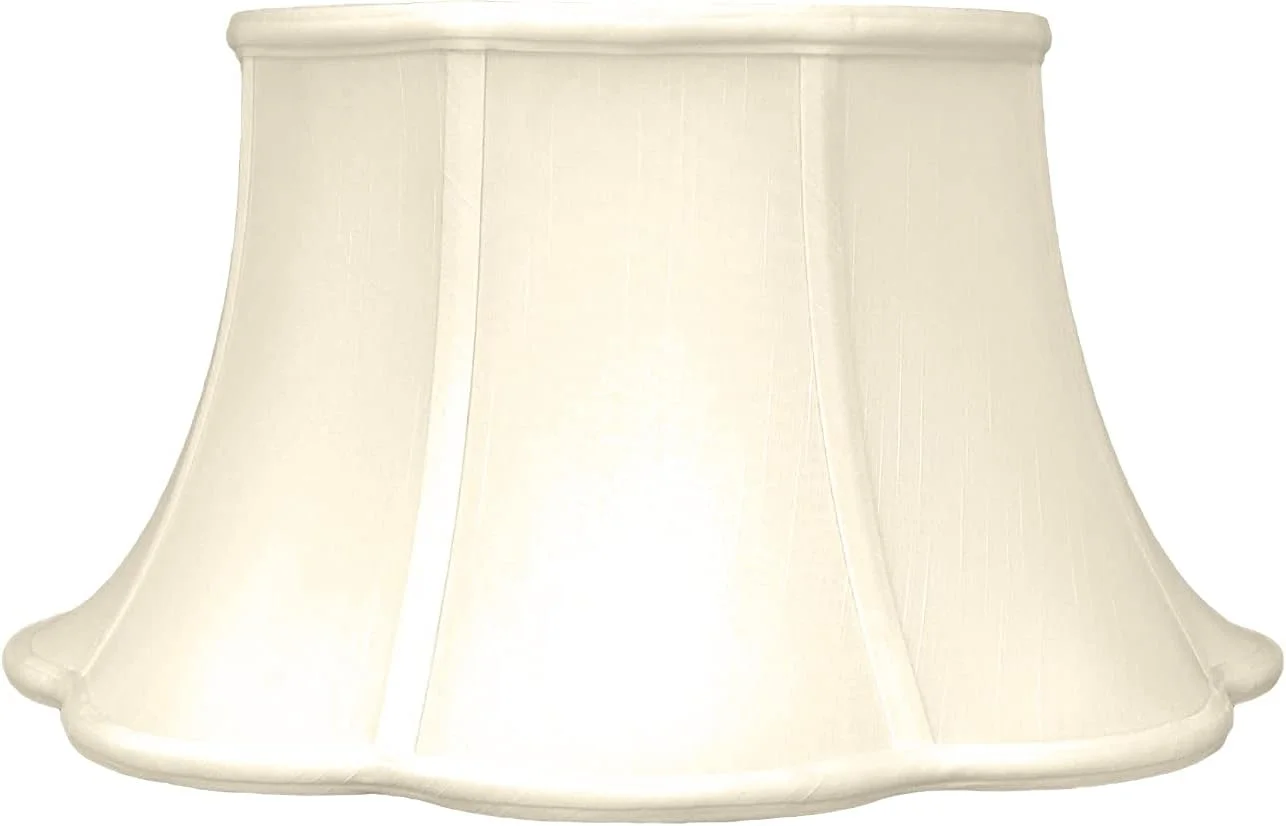 آباژور زنگوله ای پایه دار طرح صدف رویال دیزاینز، بژ، 9.5 x 15 x 8 آباژور زنگوله ای پایه دار طرح صدف رویال دیزاینز، بژ، 9.5 x 15 x 8