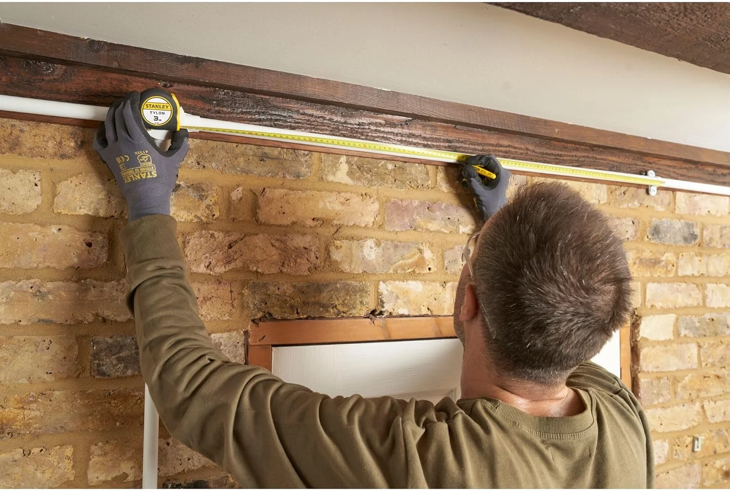 متر استنلی تایلون 3 متری با بدنه پلاستیکی متر استنلی تایلون 3 متری با بدنه پلاستیکی