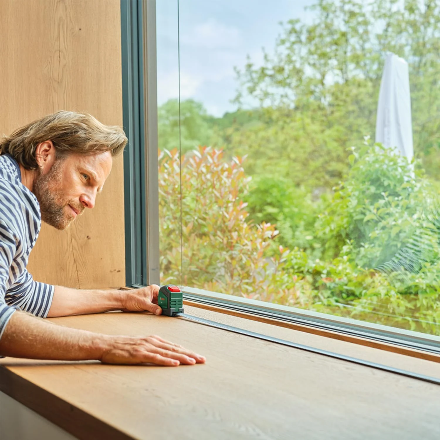 متر نواری 5 متری بوش با جای مدادی (قفل خودکار؛ نوار روکش نایلونی؛ عرض 22 میلی متر؛ طول امتداد بدون خم شدن 2 متر؛ مقیاس متریک؛ دقت بالا؛ قلاب دو طرفه؛ گیره کمربند؛ دستگیره نرم) متر نواری 5 متری بوش با جای مدادی (قفل خودکار؛ نوار روکش نایلونی؛ عرض 22 میلی متر؛ طول امتداد بدون خم شدن 2 متر؛ مقیاس متریک؛ دقت بالا؛ قلاب دو طرفه؛ گیره کمربند؛ دستگیره نرم)