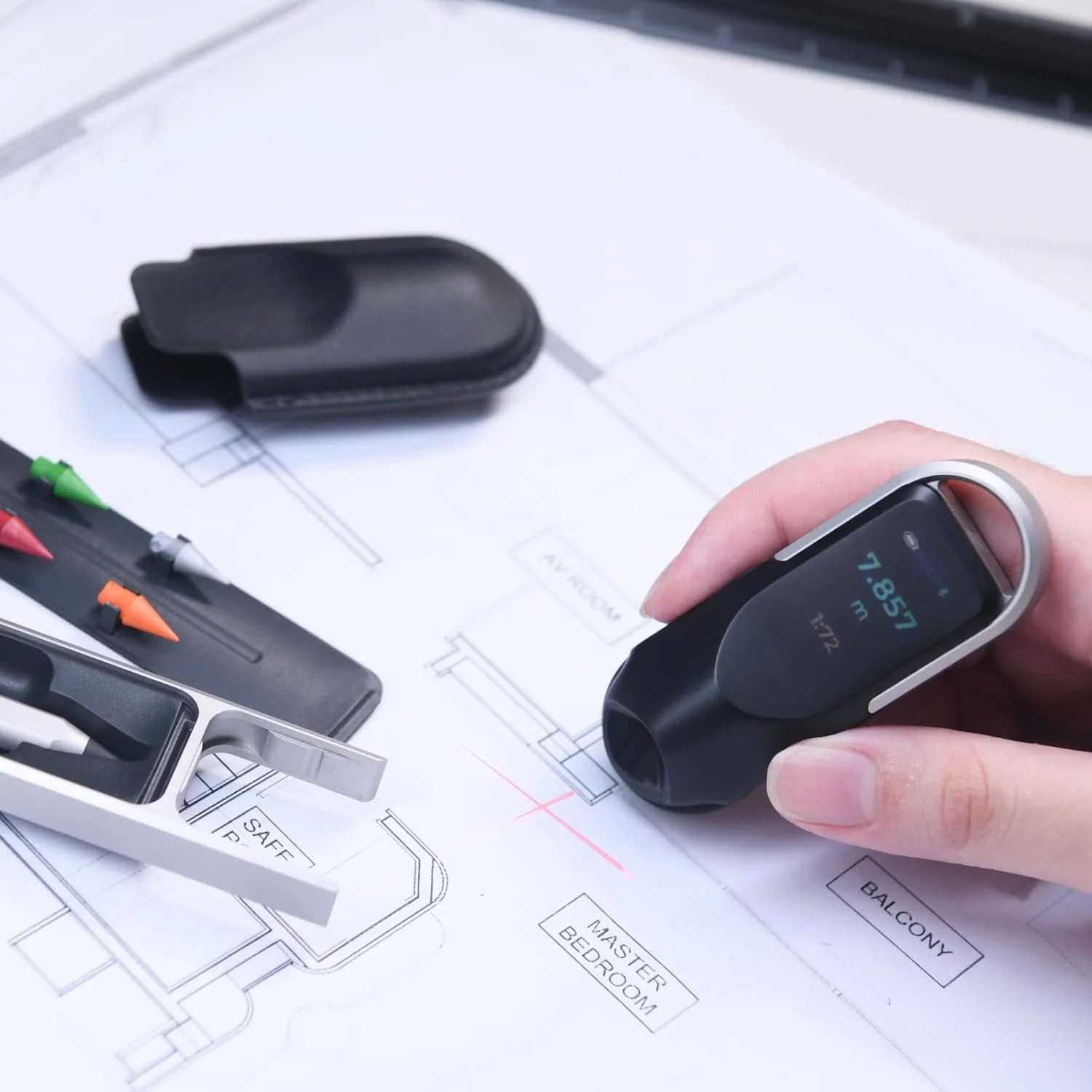 مجموعه هدیه ویژه ۴۱ تکه HOZO NeoRulerGO، متر نواری دیجیتال غلتکی قابل شارژ با لیزر برای اشکال صاف، منحنی، قطر و نامنظم، هدیه ای منحصر به فرد برای مردان، پدران، معماران، طراحان - کیف چرمی مشکی مجموعه هدیه ویژه ۴۱ تکه HOZO NeoRulerGO، متر نواری دیجیتال غلتکی قابل شارژ با لیزر برای اشکال صاف، منحنی، قطر و نامنظم، هدیه ای منحصر به فرد برای مردان، پدران، معماران، طراحان - کیف چرمی مشکی