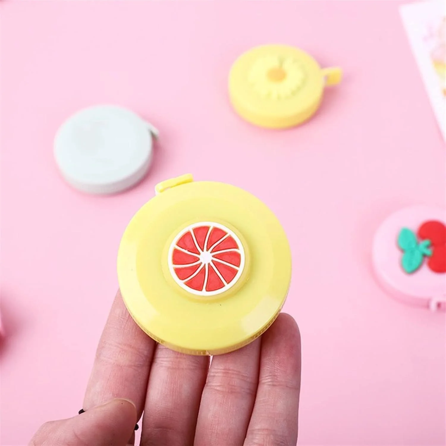 متر نواری مینی، متر خیاطی، جاکلیدی متر نواری، متر اندازه گیری لباس، لوازم جانبی ابزار خیاطی قابل حمل (Hortel) متر نواری مینی، متر خیاطی، جاکلیدی متر نواری، متر اندازه گیری لباس، لوازم جانبی ابزار خیاطی قابل حمل (Hortel)