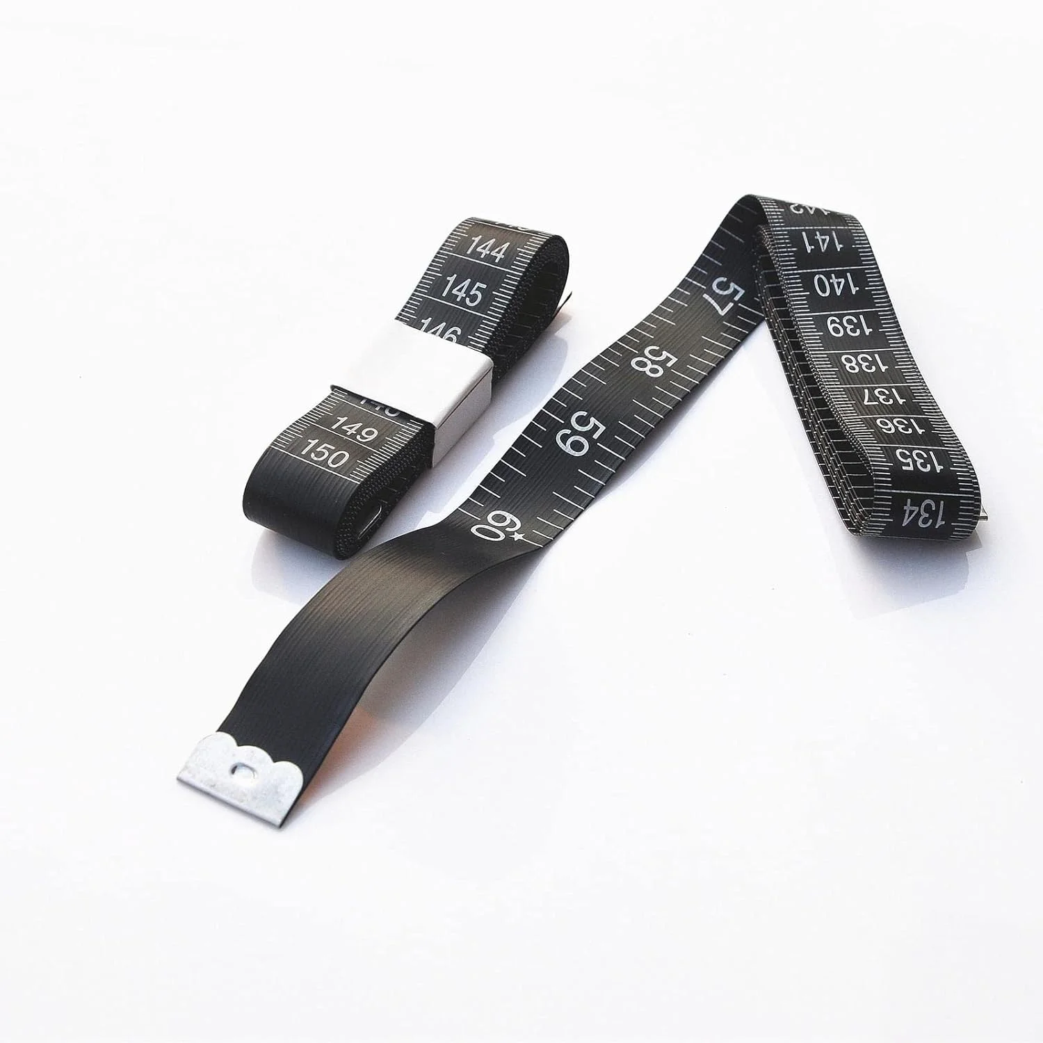 Tape measure شريط محمول أسود قياس الجسم قياس المسطرة خياطة خياطة مصغرة الناع Tape measure شريط محمول أسود قياس الجسم قياس المسطرة خياطة خياطة مصغرة الناع