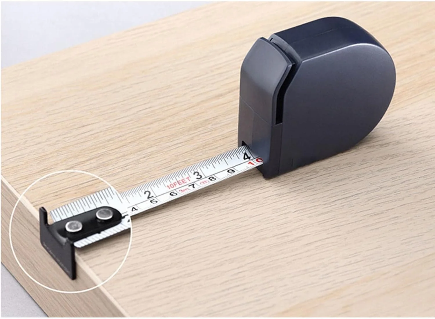 متر نواری، ابزار دقیق اندازه گیری برای ساخت و ساز با قفل خودکار