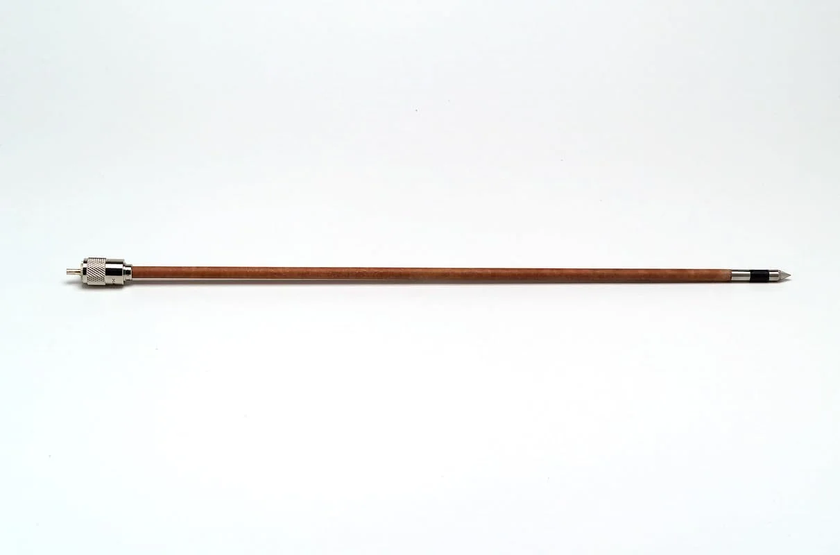 دستگاه رطوبت سنج دیجیتال چند کالیبره FX-30/1235 به همراه میله 10 اینچی دستگاه رطوبت سنج دیجیتال چند کالیبره FX-30/1235 به همراه میله 10 اینچی