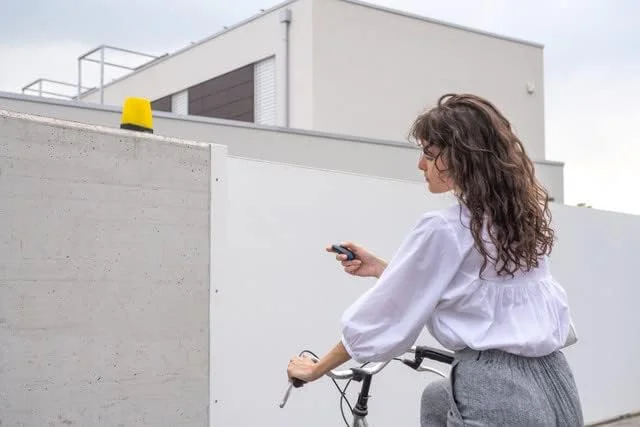 ریموت کنترل دو کاناله کد ثابت مشکی CAME TOP42FGN برای دستگاه های مختلف با عملکرد خودآموز برای پیکربندی آسان فرکانس 433.92 مگاهرتز سازگار فقط با مدل های CAME ریموت کنترل دو کاناله کد ثابت مشکی CAME TOP42FGN برای دستگاه های مختلف با عملکرد خودآموز برای پیکربندی آسان فرکانس 433.92 مگاهرتز سازگار فقط با مدل های CAME