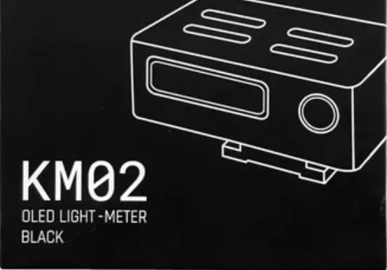 نورسنج دیجیتال KEKS مدل KM02، رنگ مشکی، طراحی antonKUNZE نورسنج دیجیتال KEKS مدل KM02، رنگ مشکی، طراحی antonKUNZE