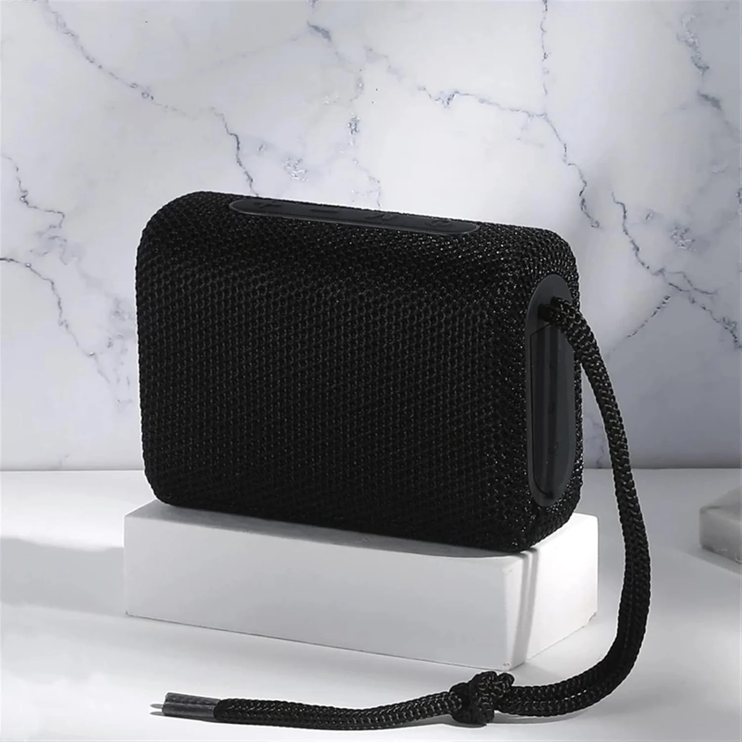 مینی اسپیکر بلوتوثی بی سیم قابل حمل ZURBAA با ساب ووفر، ضد آب و مناسب فضای باز مینی اسپیکر بلوتوثی بی سیم قابل حمل ZURBAA با ساب ووفر، ضد آب و مناسب فضای باز