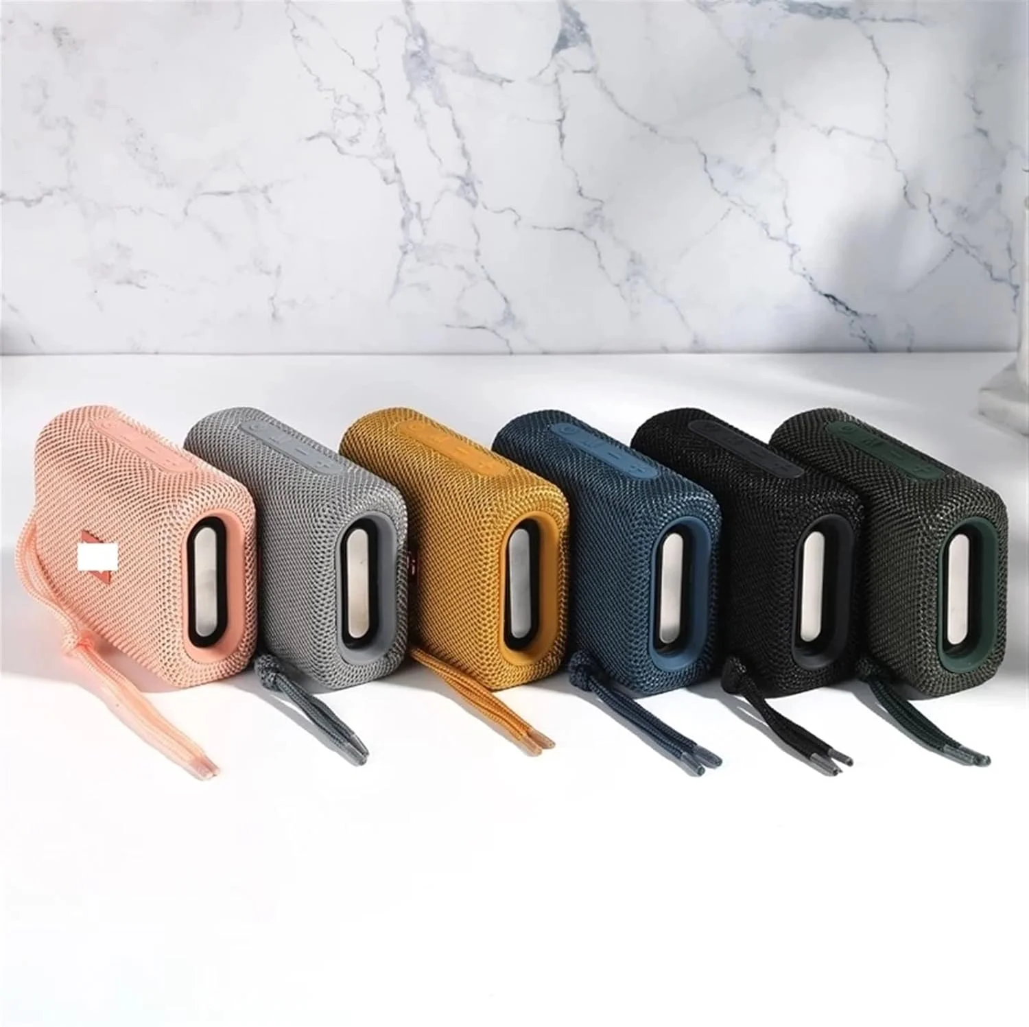 مینی اسپیکر بلوتوثی بی سیم قابل حمل ZURBAA با ساب ووفر، ضد آب و مناسب فضای باز مینی اسپیکر بلوتوثی بی سیم قابل حمل ZURBAA با ساب ووفر، ضد آب و مناسب فضای باز