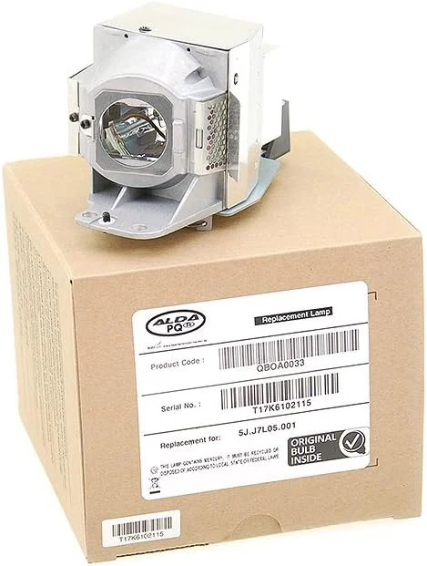 لامپ پروژکتور حرفه ای Alda PQ سازگار با پروژکتورهای BenQ مدل های 5J.J7L05.001, HT1075, HT1085ST, W1070, W1080ST همراه با محفظه