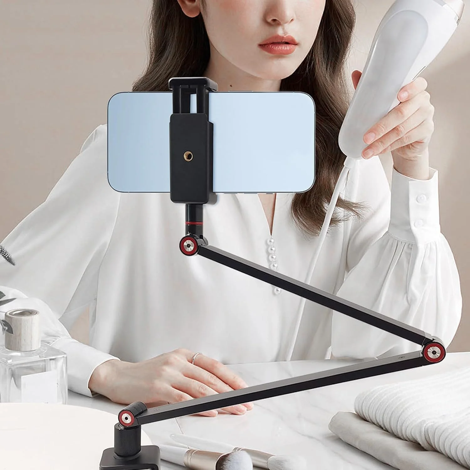 پایه رومیزی پروژکتور Cryfokt، پایه نگهدارنده پروژکتور آلیاژ فولادی، گیره انعطاف پذیر تلفن همراه با گیره، پایه پروژکتور تاشو و چرخشی برای اتاق خواب، اتاق نشیمن، گردش