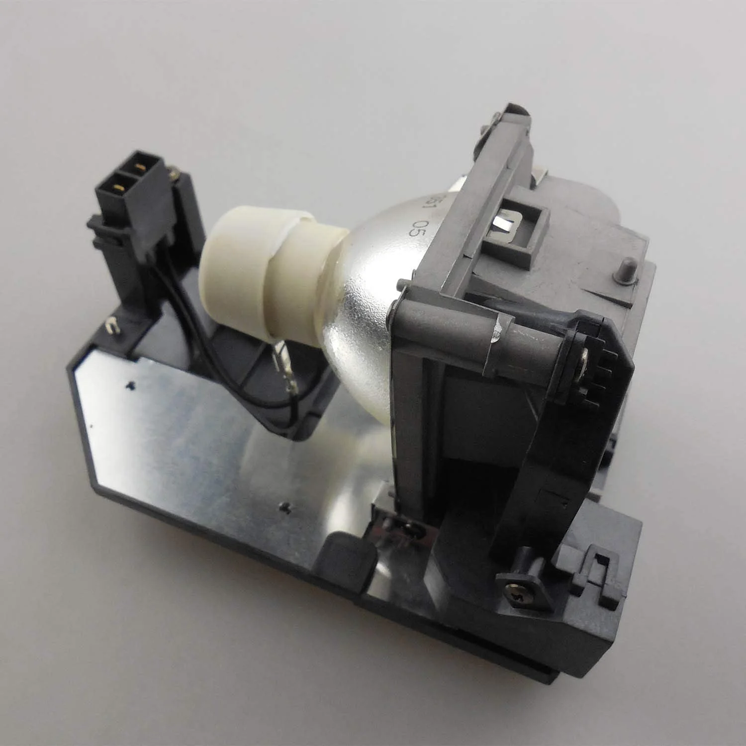 لامپ جایگزین پروژکتور NP27LP با کیفیت A+ به همراه محفظه سازگار با NEC M282X M283X