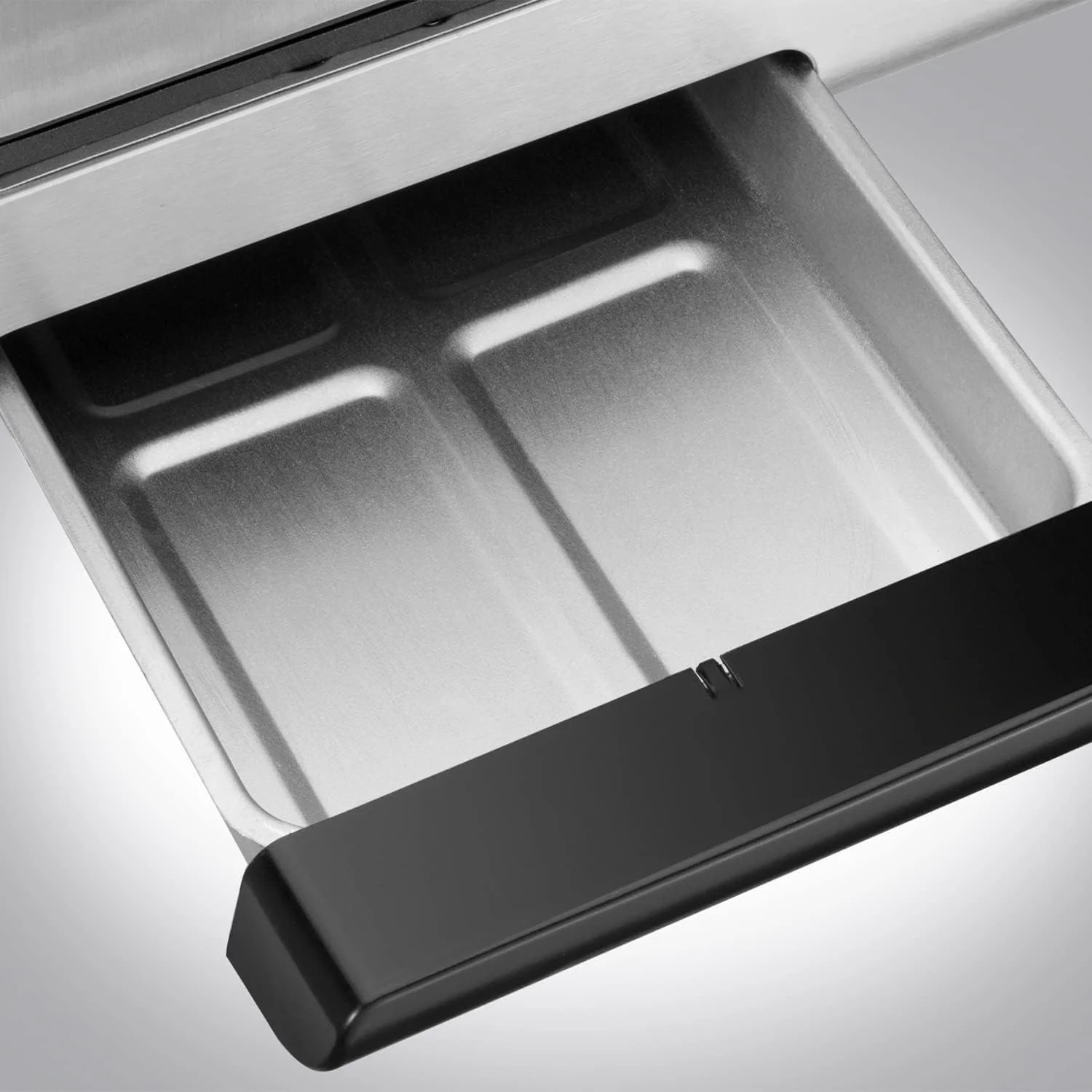 گریل برقی بدون دود جورج فورمن، باربیکیو و صفحه گریل داخلی نچسب با سینی چکه گیر داخلی (28000)، استیل ضد زنگ (نقره ای) - 1 سال گریل برقی بدون دود جورج فورمن، باربیکیو و صفحه گریل داخلی نچسب با سینی چکه گیر داخلی (28000)، استیل ضد زنگ (نقره ای) - 1 سال