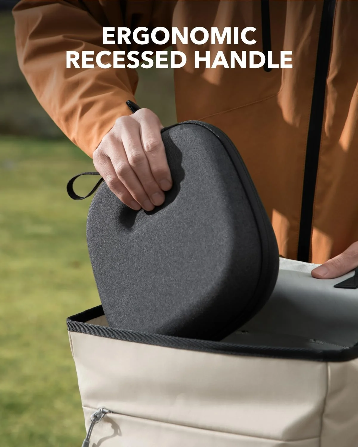 کیف هدفون soundcore by Anker، کیف لوازم جانبی، هدفون های روگوشی، مقاوم در برابر خراش، ضد گرد و غبار، ضد ضربه، محفظه جداشدنی، بند حمل، مشکی کیف هدفون soundcore by Anker، کیف لوازم جانبی، هدفون های روگوشی، مقاوم در برابر خراش، ضد گرد و غبار، ضد ضربه، محفظه جداشدنی، بند حمل، مشکی