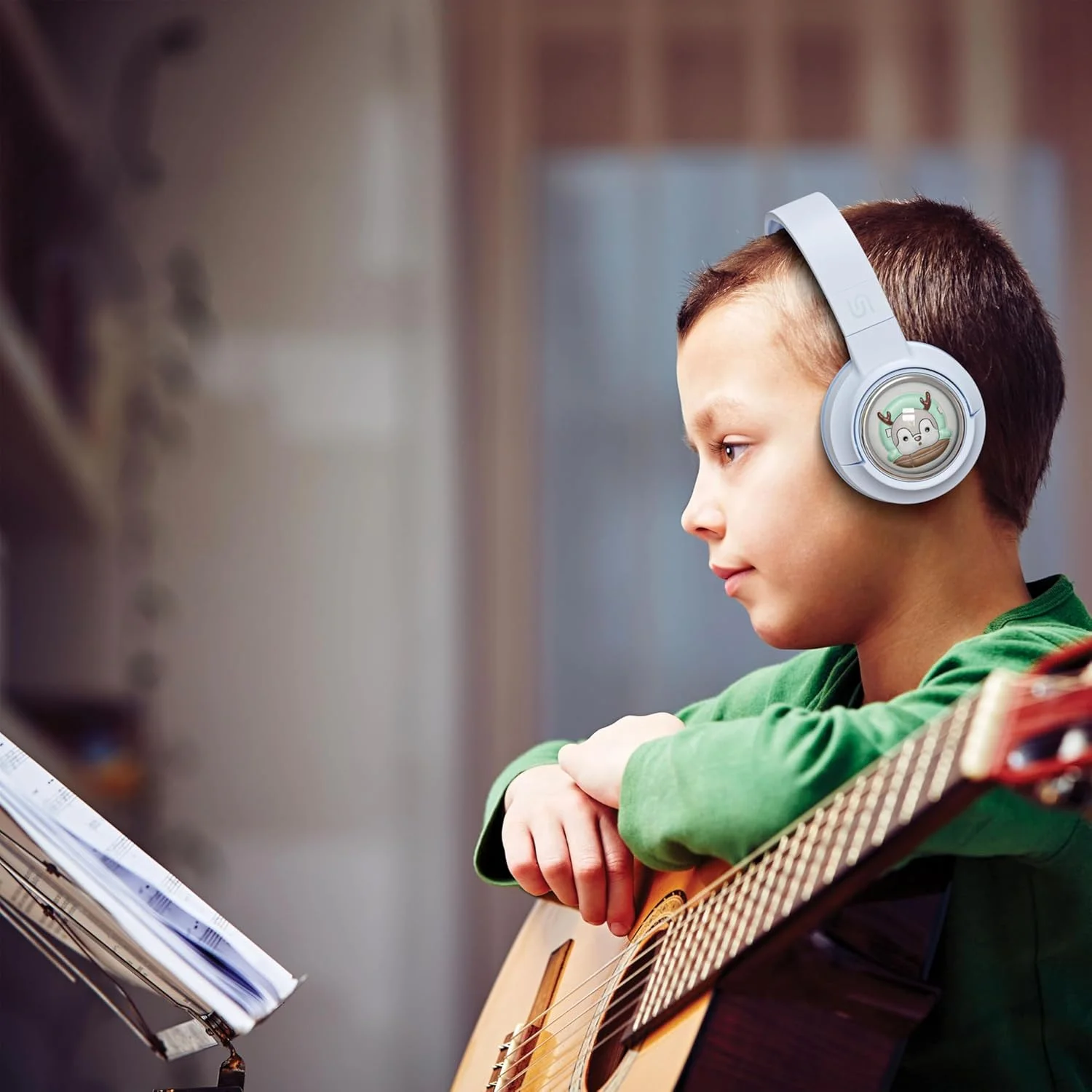 هدفون بی سیم کودکانه Porodo Soundtec Moose، کنترل های مناسب کودک، صدای ایمن 85dB، باتری 400mAh، 20 ساعت پخش، پورت شارژ Type-C، بلوتوث V5.3، فاصله انتقال 10 متر - آبی هدفون بی سیم کودکانه Porodo Soundtec Moose، کنترل های مناسب کودک، صدای ایمن 85dB، باتری 400mAh، 20 ساعت پخش، پورت شارژ Type-C، بلوتوث V5.3، فاصله انتقال 10 متر - آبی