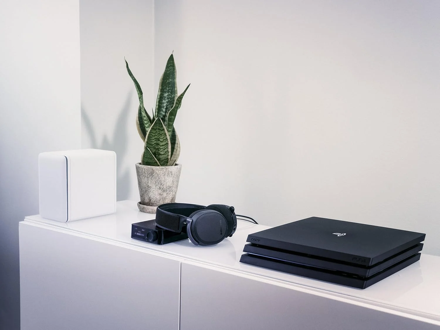 هدست گیمینگ بی‌سیم SteelSeries Arctis Pro (بازسازی شده)