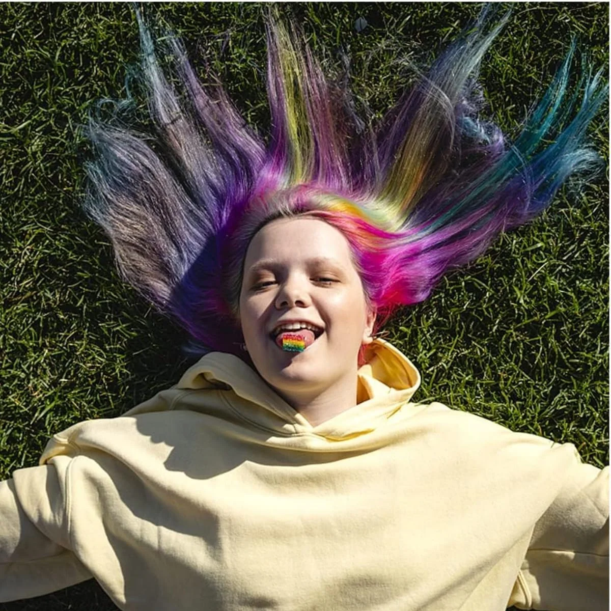 اکستنشن موی رنگی، بسته 22 عددی اکستنشن موی رنگین کمانی گیره دار موی صاف تکه موی بلند برای تزئین جشن/مهمانی زنان/دختران، 55 سانتی متر اکستنشن موی رنگی، بسته 22 عددی اکستنشن موی رنگین کمانی گیره دار موی صاف تکه موی بلند برای تزئین جشن/مهمانی زنان/دختران، 55 سانتی متر