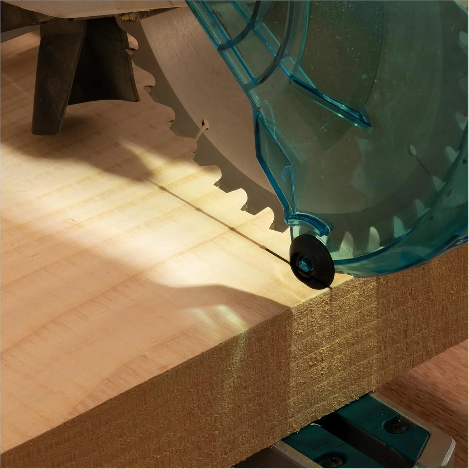 اره فارسی بر کشویی ماکیتا 216 میلی متر LS0816F اره فارسی بر کشویی ماکیتا 216 میلی متر LS0816F