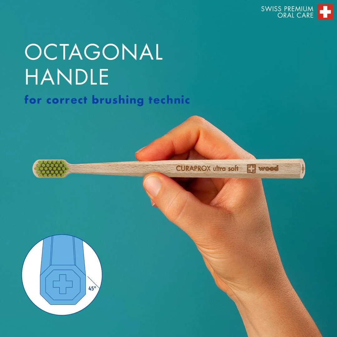 مسواک فوقالعاده نرم Curaprox CS Wood I دارای 4440 رشته CUREN® برای دندانها و لثههای سالمتر I دسته چوبی از جنس چوب راش پایدار I تمیز کردن ملایم برای بزرگسالان، بسته تکی مسواک فوقالعاده نرم Curaprox CS Wood I دارای 4440 رشته CUREN® برای دندانها و لثههای سالمتر I دسته چوبی از جنس چوب راش پایدار I تمیز کردن ملایم برای بزرگسالان، بسته تکی