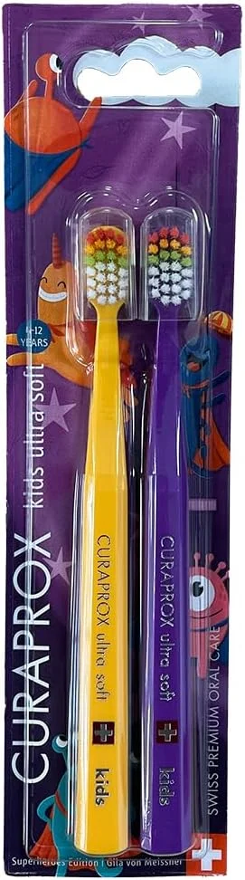 مسواک دستی کودکانه Curaprox Duo Superheroes Edition I با 5460 رشته CUREN® I ملایم برای لثه و پاک کننده موثر پلاک I بسته 2 عددی