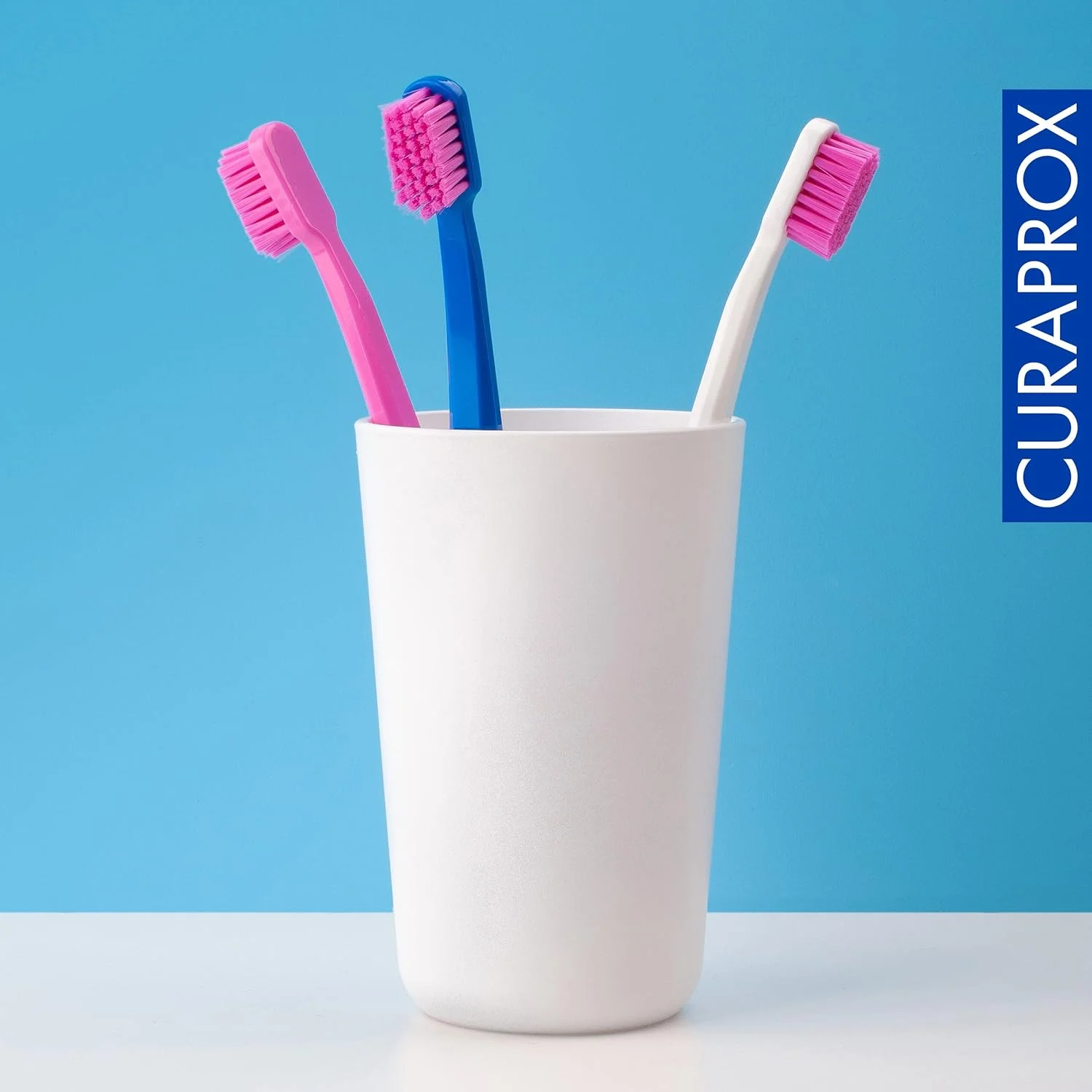 مسواک فوق نرم Curaprox CS 5460 با 5460 رشته Curen فوق نرم - مسواک دستی برای بزرگسالان - بسته 5 عددی، رنگ تصادفی