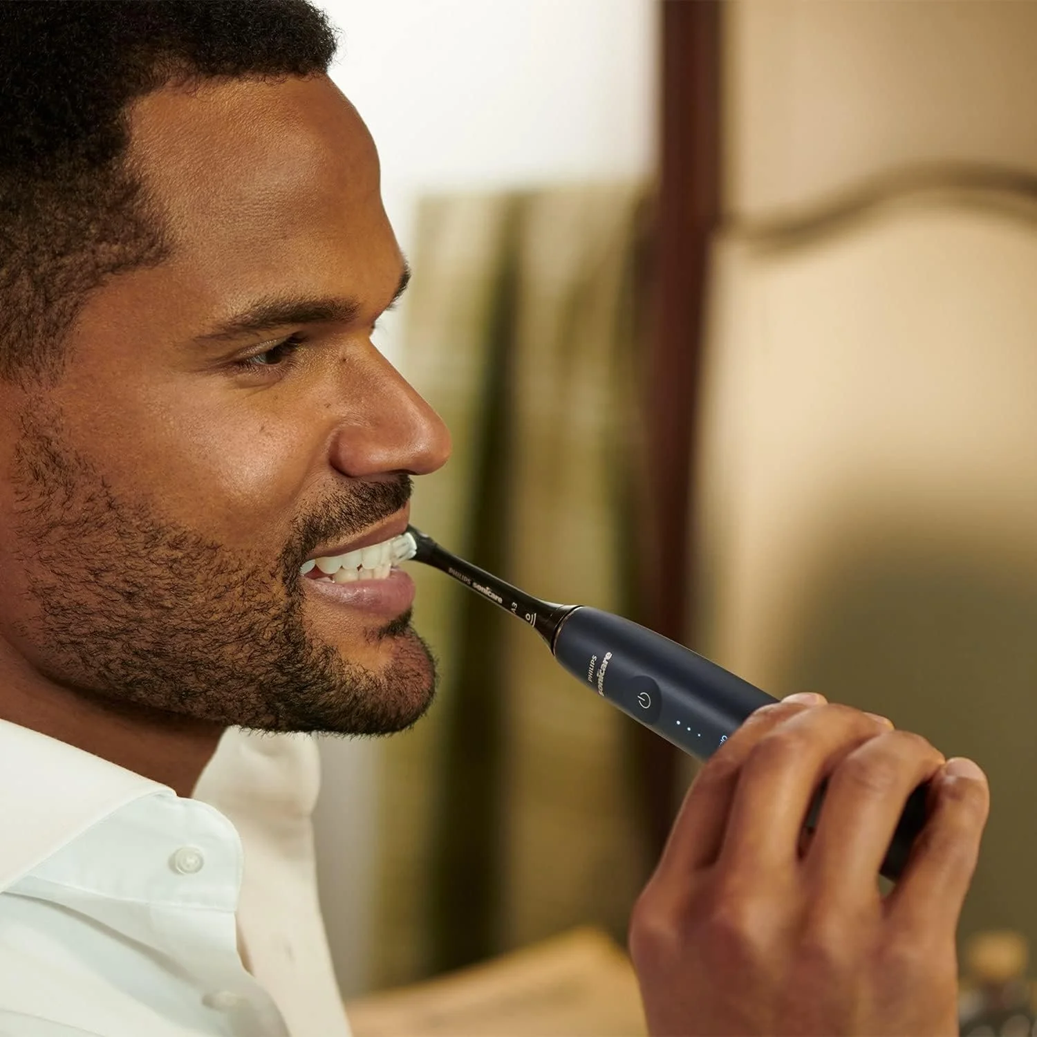 مسواک برقی پیشرفته فیلیپس Sonicare Prestige 9900 مدل HX9992/12 با فناوری SenseIQ و برس همه کاره و هوش مصنوعی در اپلیکیشن Philips Sonicare - رنگ: آبی نیمه شب