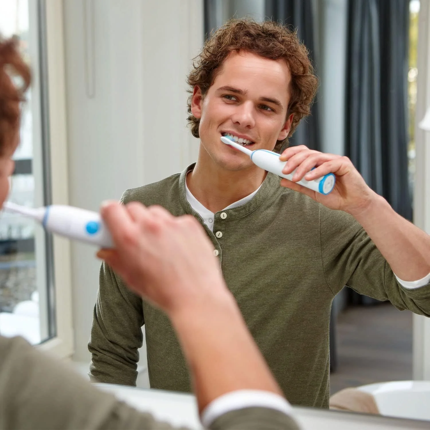 سری مسواک برقی استاندارد فیلیپس Sonicare ProResults مدل HX6010/32 - بسته 10 عددی سفید سری مسواک برقی استاندارد فیلیپس Sonicare ProResults مدل HX6010/32 - بسته 10 عددی سفید