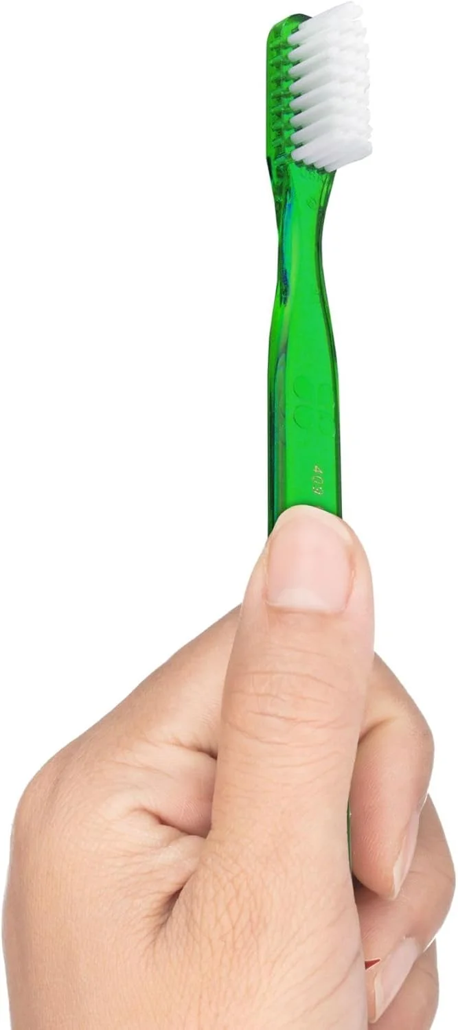 مسواک کلاسیک جی یو ام 409 با نوک لاستیکی، سر فشرده، برس نرم، نمونه عمده، 12 عدد