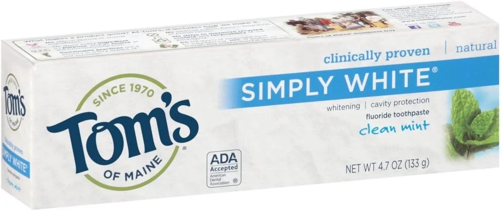 خمیر دندان سفید کننده طبیعی نعناع ملایم Tom's of Maine حاوی فلوراید، 133 گرم (بسته 8 عددی)