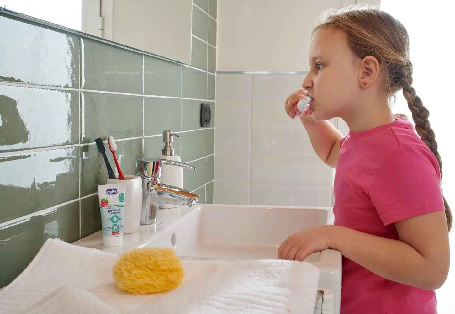 خمیر دندان کودک چیکو مدل CH07429 با طعم توت فرنگی 50 میلی لیتر (بسته 2 عددی)