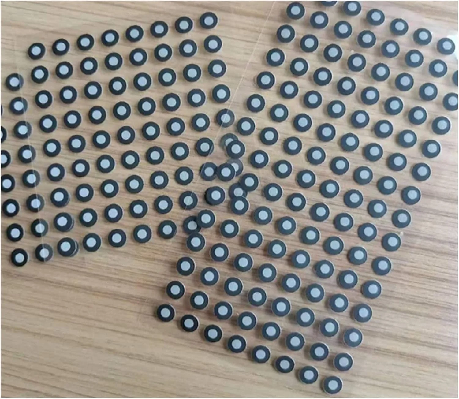 اسکنر سه بعدی دستی TTGLRT با 2000 نقطه با نقاط علامت گذاری بازتابنده بالا، 3 میلی متر داخلی و 6 میلی متر خارجی