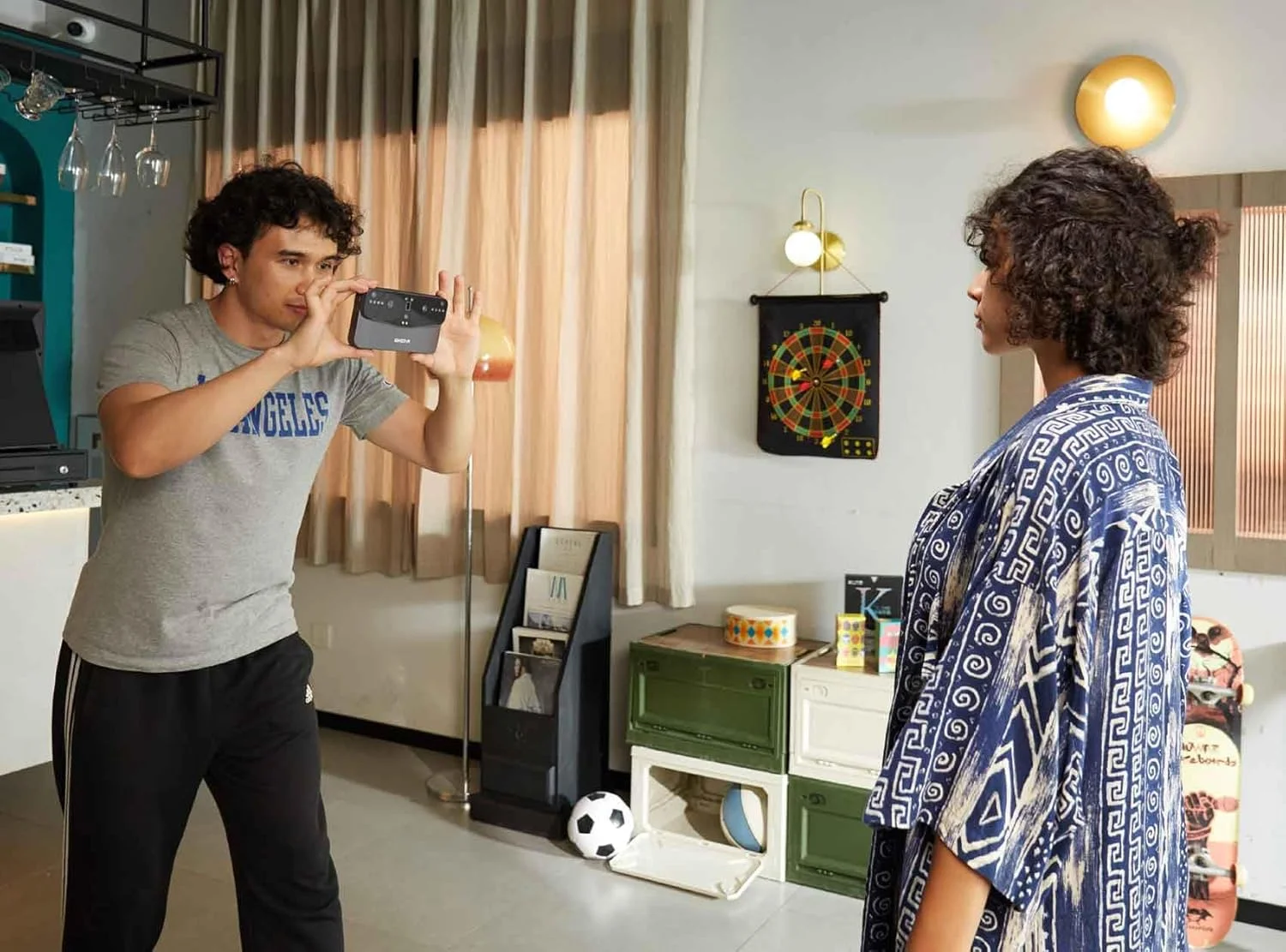 اسکنر سه بعدی قابل حمل EinScan einstar vega - رم 32 گیگابایتی، SSD 512 گیگابایتی، اسکنر سه بعدی 6.4 اینچی برای پرینت سه بعدی با پردازنده 8 هسته ای 2.4 گیگاهرتز، محاسبات یکپارچه 2k amoled، طراحی اسکنر سه بعدی قابل حمل EinScan einstar vega - رم 32 گیگابایتی، SSD 512 گیگابایتی، اسکنر سه بعدی 6.4 اینچی برای پرینت سه بعدی با پردازنده 8 هسته ای 2.4 گیگاهرتز، محاسبات یکپارچه 2k amoled، طراحی