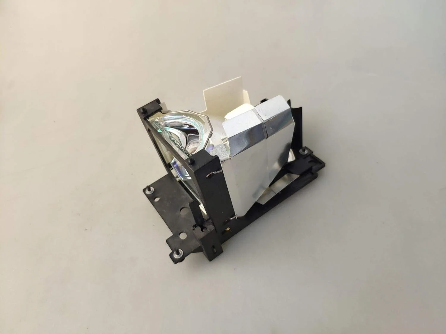 لامپ پروژکتور جایگزین Supermait DT00471 با محفظه سازگار با HITACHI CP-HX2080 CP-S420 CP-S420W CP-S420WA CP-X430 MC-X2500 MVP-X12 SRP-2600 CP-X430W CP-X430WA CP HX2080 CP S420 Lamp لامپ پروژکتور جایگزین Supermait DT00471 با محفظه سازگار با HITACHI CP-HX2080 CP-S420 CP-S420W CP-S420WA CP-X430 MC-X2500 MVP-X12 SRP-2600 CP-X430W CP-X430WA CP HX2080 CP S420 Lamp