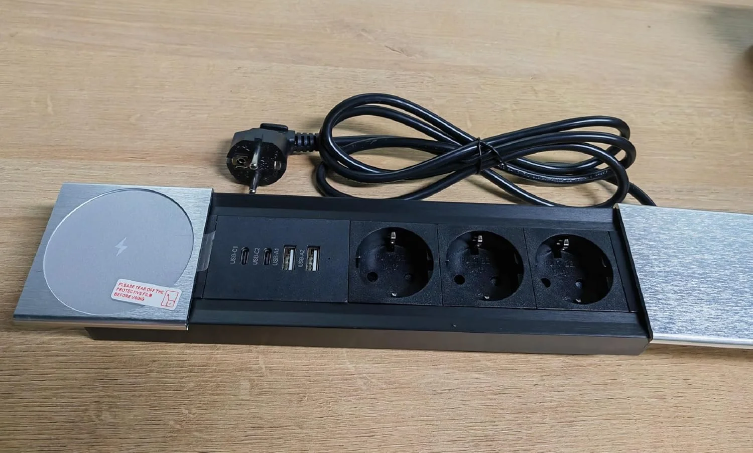 پریز توکار با شارژ بی سیم و سوکت جمع شونده با القای 15 وات، 2 پورت USB C، کابل 1.8 متری، نقره ای و مشکی