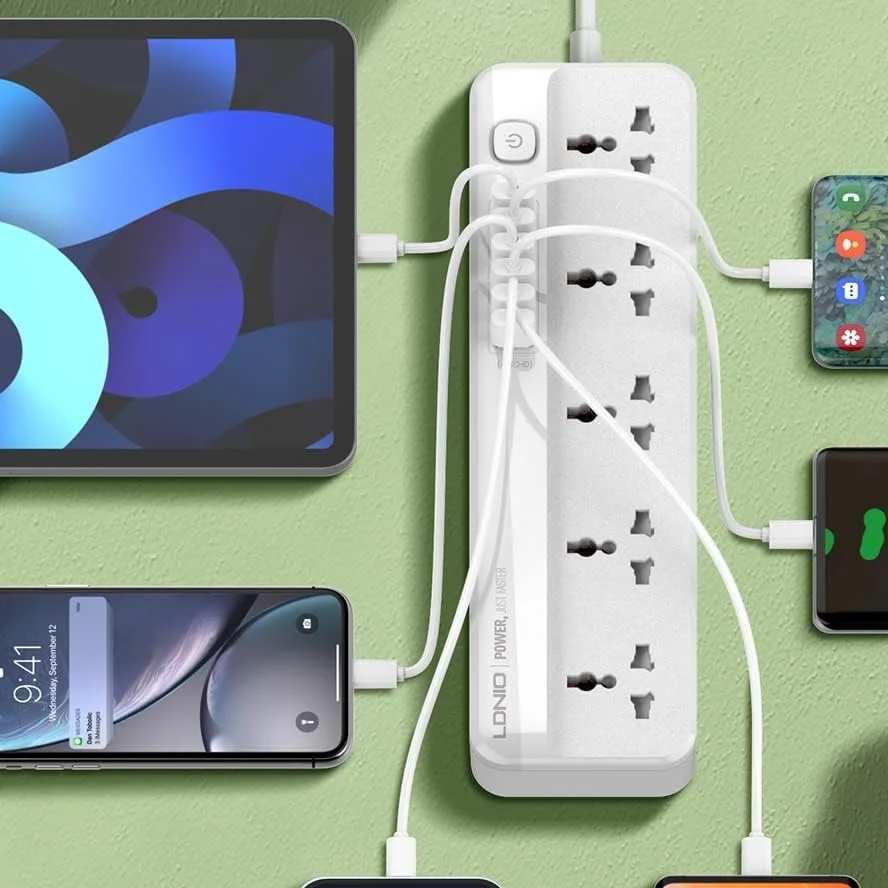 محافظ برق الدینیو با 5 پریز برق، 6 پورت USB با خروجی 3.4 آمپر 5 ولت 2500 وات و کابل 2 متری مدل SC5614، دارای 5 خروجی یونیورسال سازگار با دوشاخه های UK/UAE، دارای 6 پورت USB با قابلیت تشخیص خودکار برای شارژ موبایل، و کابل افزایش طول 2 متری