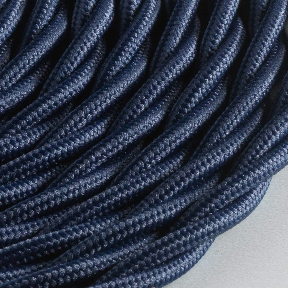 کابل پارچه ای بافته شده Klartext LUMIÈRE برای روشنایی 3x0.75 میلی متر، آبی تیره، 3 متر. توجه: کابل ارت موجود است! حداکثر ایمنی ضد شوک!