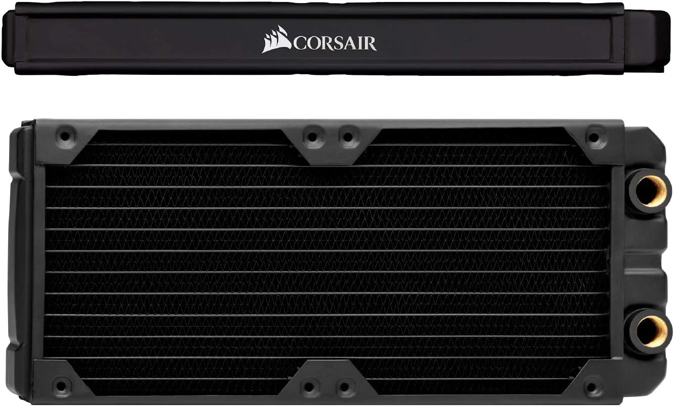 رادیاتور خنک کننده مایع CORSAIR Hydro X Series XR5 240 mm (دو جایگاه فن 120 میلی متری، نصب آسان، ساختار مسی درجه یک، پوشش پلی یورتان، راهنمای پیچ فن یکپارچه) مشکی