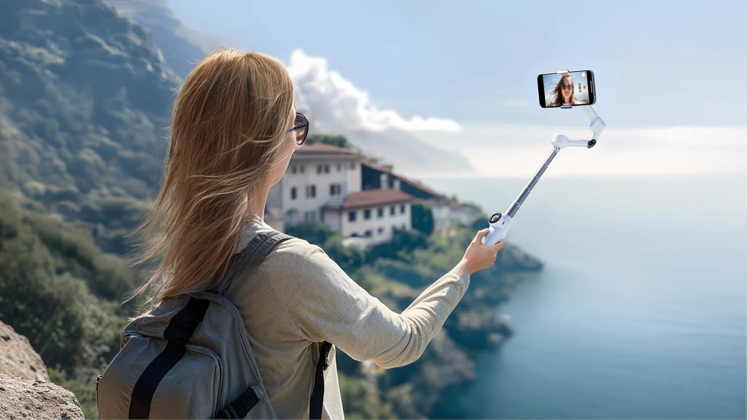 کیت تولید محتوای Insta360 Flow 2 Pro | تثبیت کننده هوش مصنوعی نهایی، ردیابی پانورامای 360 درجه، سه پایه/مونوپاد داخلی، ردیابی در بیش از 200 برنامه با Apple DockKit، ردیابی چند نفره - سفید