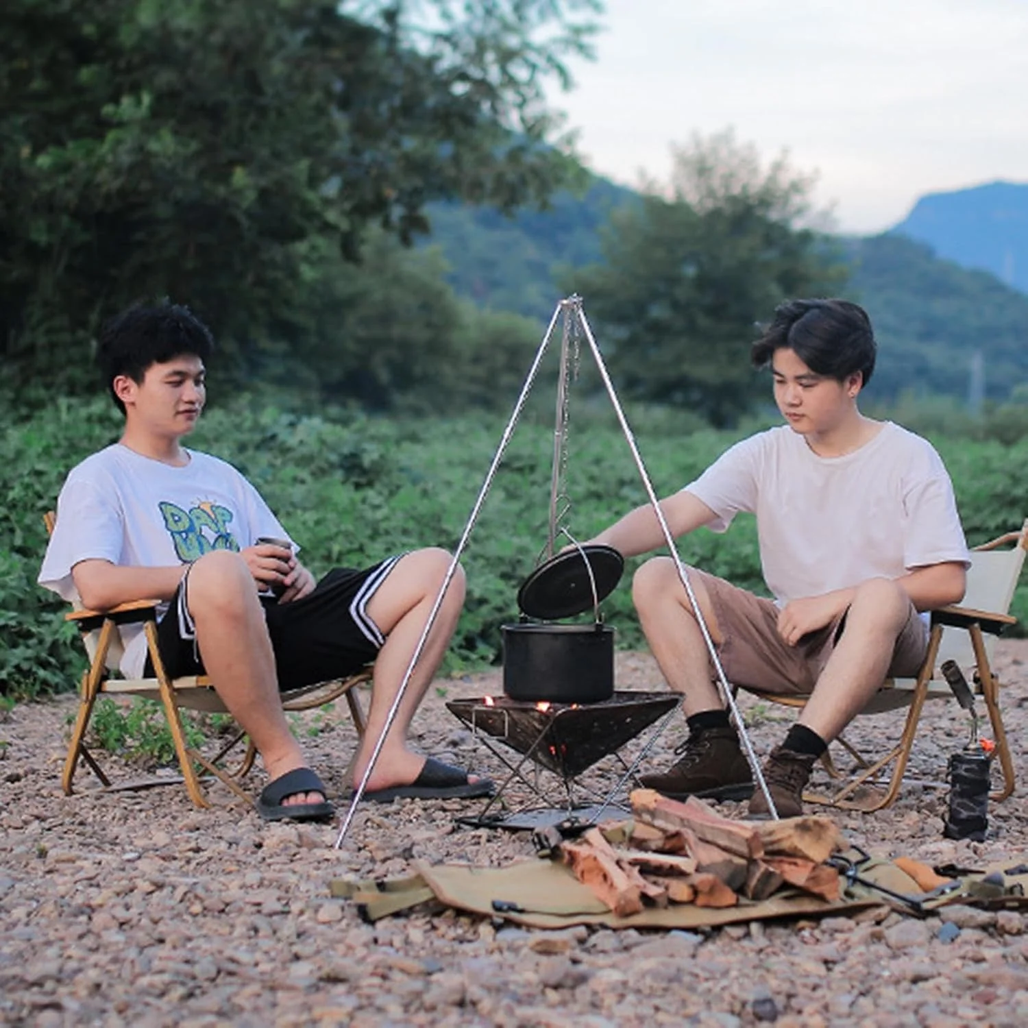 سه پایه برای پخت و پز در آتش، سه پایه اجاق گاز لوازم جانبی کمپینگ - زنجیر قابل تنظیم تاشو، آلیاژ آلومینیوم سبک وزن سه پایه برای پخت و پز در آتش، سه پایه اجاق گاز لوازم جانبی کمپینگ - زنجیر قابل تنظیم تاشو، آلیاژ آلومینیوم سبک وزن