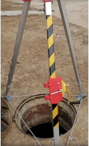 کیت سه پایه ایمنی فضای محدود با وینچ خود قفل شونده، پایه های قابل تنظیم برای حفاظت در برابر سقوط در عملیات نجات چاه و فاضلاب
