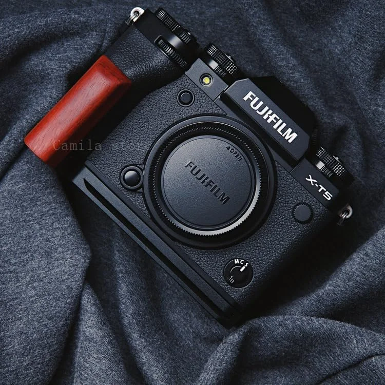 AECAM - براکت L شکل چوبی سه پایه با سر توپی ضد لغزش، صفحه رهاسازی سریع، پایه دستگیره برای دوربین های Fujifilms X-T5 XT5 Arca-Swiss RRS (مشکی) AECAM - براکت L شکل چوبی سه پایه با سر توپی ضد لغزش، صفحه رهاسازی سریع، پایه دستگیره برای دوربین های Fujifilms X-T5 XT5 Arca-Swiss RRS (مشکی)