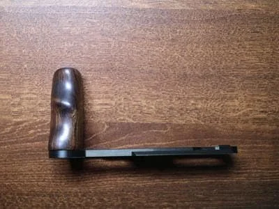 AECAM - براکت L شکل چوبی آبنوس فوق سبک جدید، پایه صفحه هد توپی سه پایه Arca-Swiss RRS، دستگیره برای دوربین Olympuss PEN-F PENF (مشکی) AECAM - براکت L شکل چوبی آبنوس فوق سبک جدید، پایه صفحه هد توپی سه پایه Arca-Swiss RRS، دستگیره برای دوربین Olympuss PEN-F PENF (مشکی)