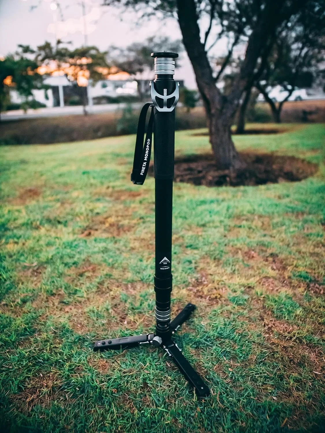 تک پایه های AECAM - YC Onion PINETA SE 135cm 142cm با قفل آلومینیومی/فیبر کربنی، پایه لاستیکی جهانی، پایه مثلثی با دهانه بزرگ (MQC145)