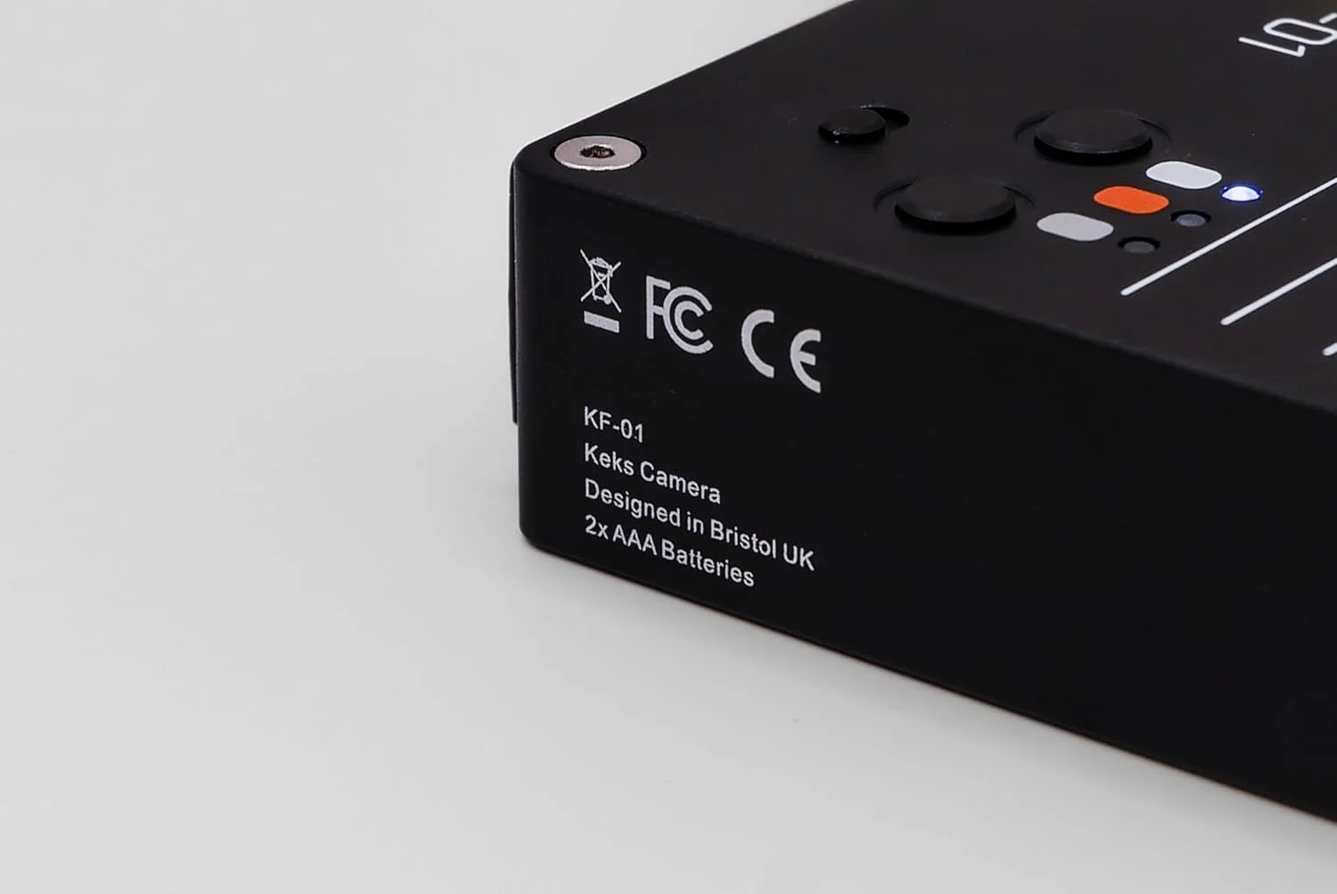 فلاش KF-01 مدل Keks by antonKUNZE GN12 با پورت سینک PC فلاش KF-01 مدل Keks by antonKUNZE GN12 با پورت سینک PC