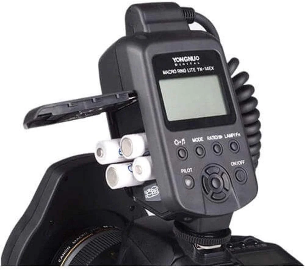 AECAM - فلاش حلقه ای ماکرو YONGNUO YN-14EX TTL LED به همراه 4 حلقه آداپتور برای دوربین های Canon 5D Mark II 5D Mark III 6D 7D 60D 70D 700D (YONGNUO YN-14EX II) AECAM - فلاش حلقه ای ماکرو YONGNUO YN-14EX TTL LED به همراه 4 حلقه آداپتور برای دوربین های Canon 5D Mark II 5D Mark III 6D 7D 60D 70D 700D (YONGNUO YN-14EX II)